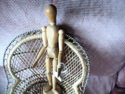 12'' ALL WOOD ARTICULATE MANNIQUIN DUMMY SEWING ARTIST DOLL STAND